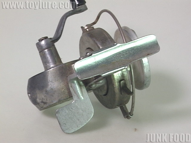 R-13975-8