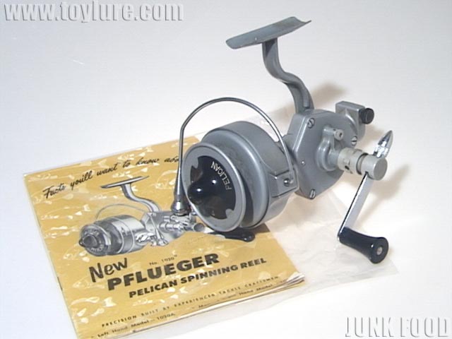 PFLUEGER PELICAN 1020 スピニングリール - フィッシング